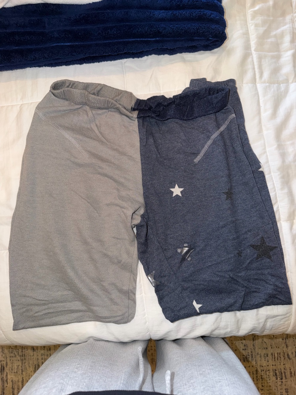 25a Roll-over sweatpants